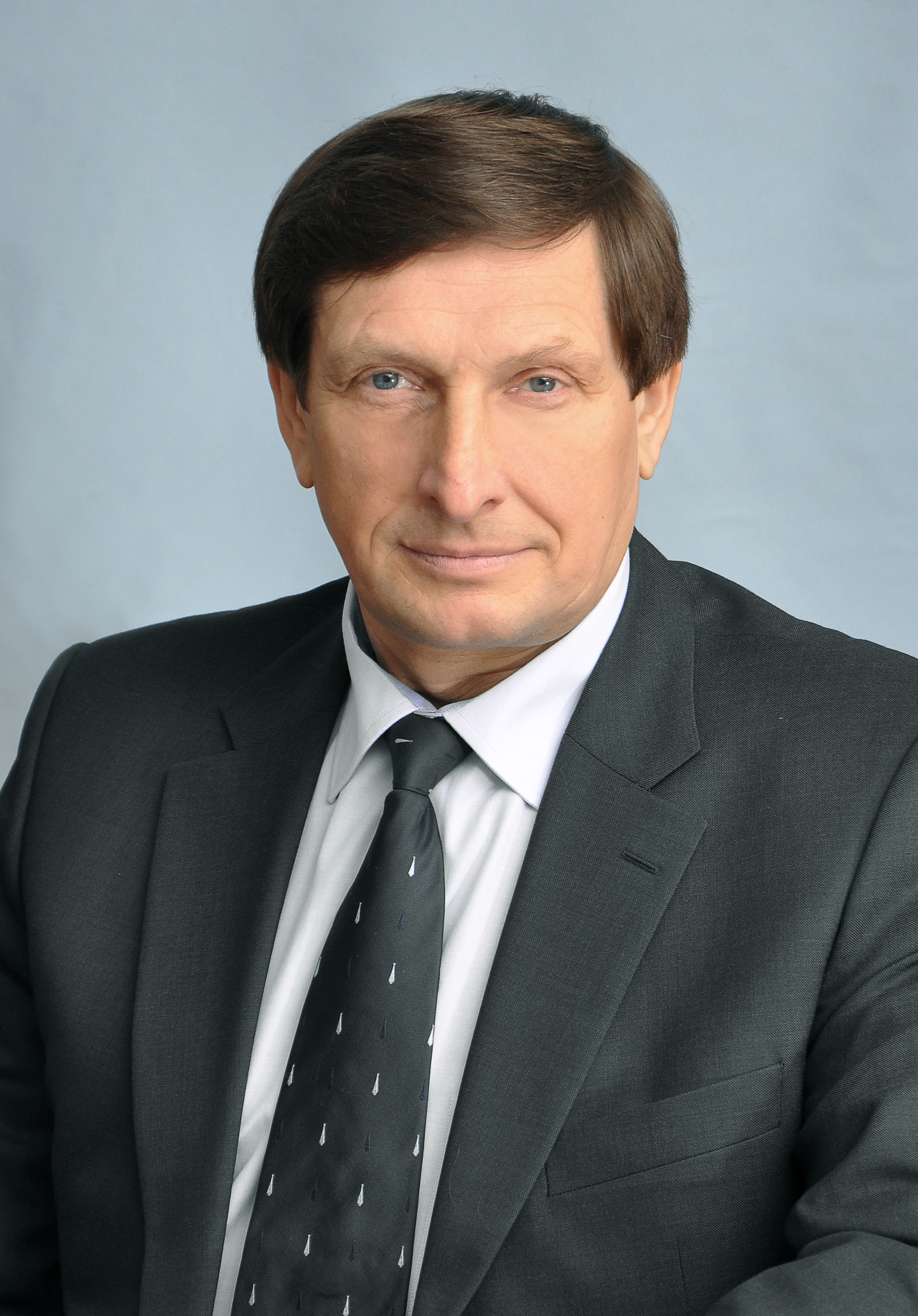 Химэкс великие луки. Депутат великих лук. Депутаты великолукской городской. Городская дума великие луки сотрудники. Глава города великие луки.