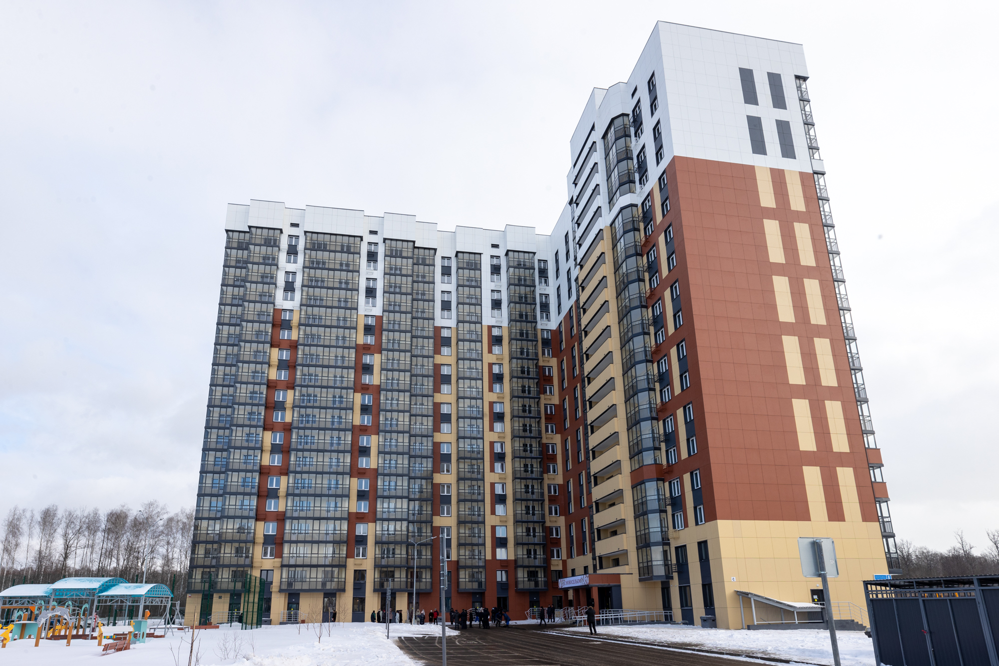 Казань м-14 микрорайон м14. Мкр м 14. Мкр м 14. Парк салават купере казань. Парк салават купере.