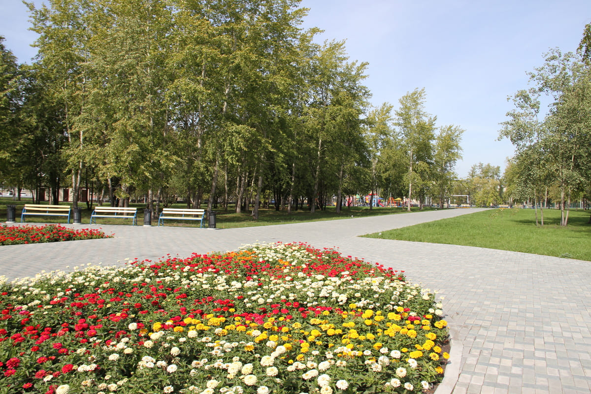 город сухой лог. г сухой лог свердловская область. дк кристалл сухой лог. сухой лог площадь. город сухой лог свердловская область население численность.