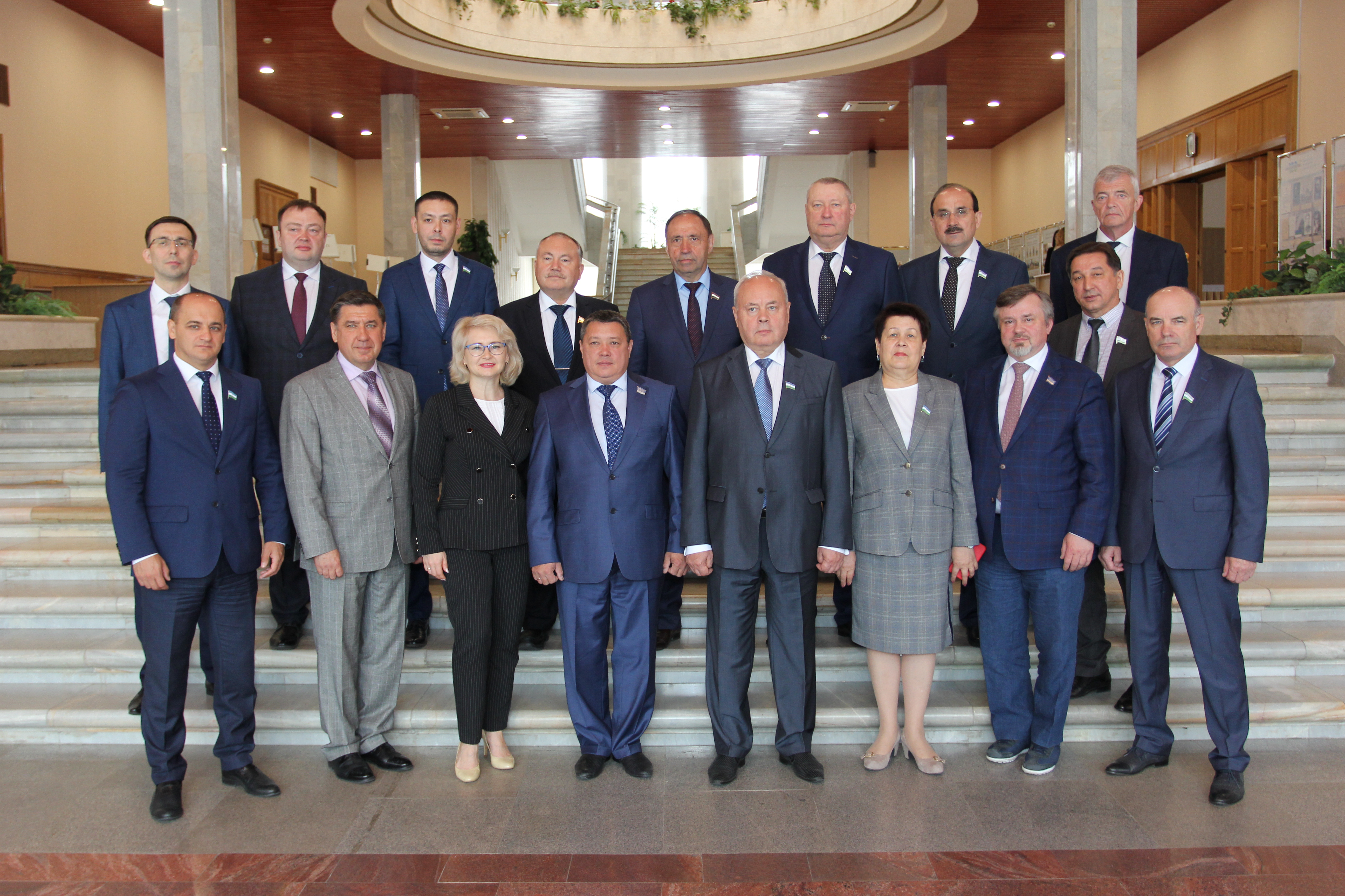 законодательная делегация. депутат калининградской области. президент кавказа фото. президенты кавказских республик. законодательная делегация это.