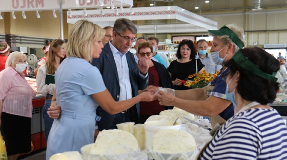 Жители тулы. Тула работа фрунзенского рынка. Оранж сервис миллерово. Рынок на фрунзе тула. Тула работа фрунзенского рынка.
