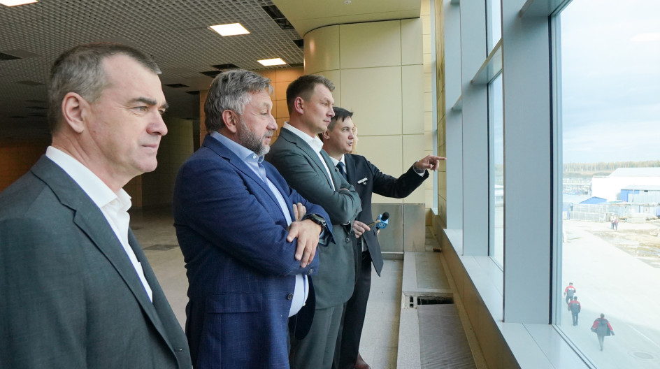 председатель совета директоров домодедово. генеральный директор домодедово. генеральный директор домодедово. ген директор домодедово аэропорт. гендиректор компании «айсроос» юрий жорин.