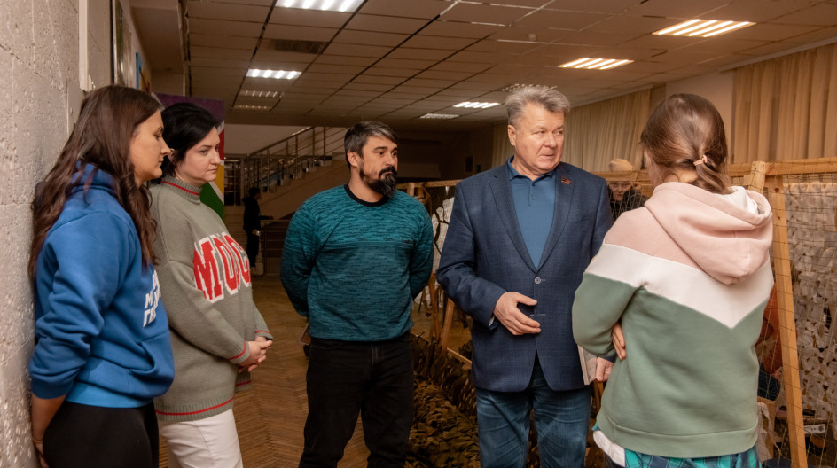 инициативная группа депутатов выступила. инициативная группа депутатов выступила. беженцы в тимирязевской академии. посёлок забелицы красноперекопского района ярославля фото. инициативная группа депутатов выступила.