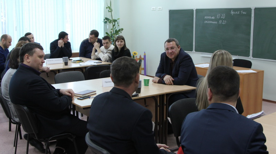 межшкольный учебный комбинат. ул краснопартизанская 2 ханты-мансийск. перспектива цртдю ханты-мансийск. югра арена в ханты-мансийске. мук ханты мансийск.