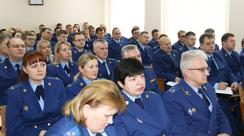 Прокуратура смоленской области руководство фото