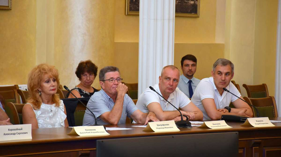 депутаты городского собрания сочи. депутаты зск от сочи. напсо юрий аисович депутат. хальзов константин васильевич новосибирск министр здравоохранения. депутаты сочи фото.