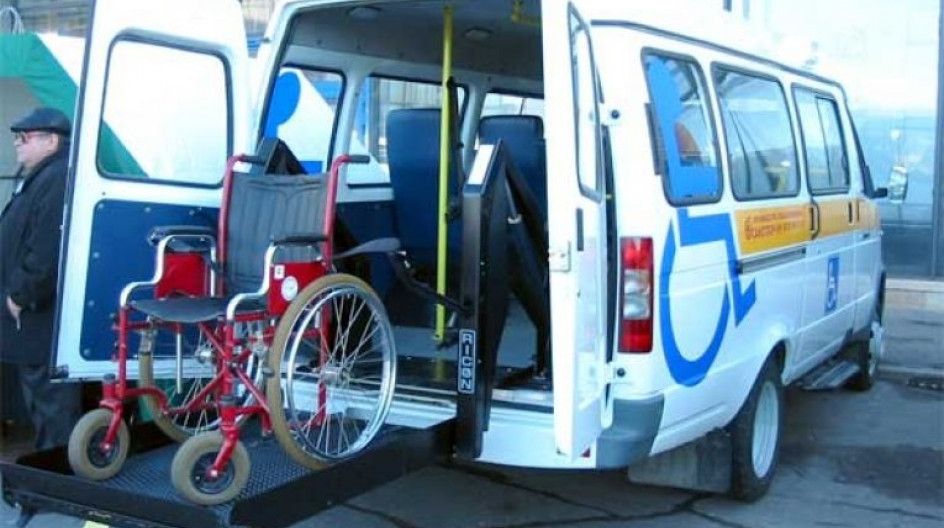 Социальные перевозки инвалидов. Газель Некст для инвалидов колясочников. ГАЗ 323101 для инвалидов. Луидор 2250d2 для инвалидов колясочников. ГАЗ Соболь для инвалидов.