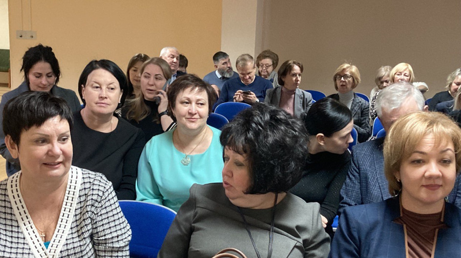 способ организации партии. молодежные отделения политических партий. политическая организация в россии. россию строить молодым. молодежные общественные организации.